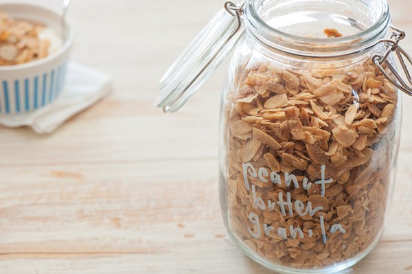 Crunchy peanut butter granola
