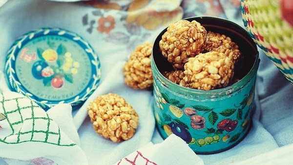 Crunchy pinecones