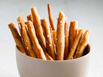 Crunchy pretzel sticks