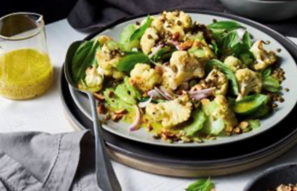 Crunchy roasted cauliflower salad