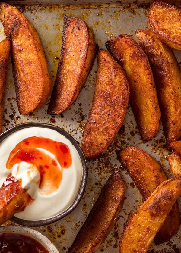 Crunchy seasoned baked potato wedges