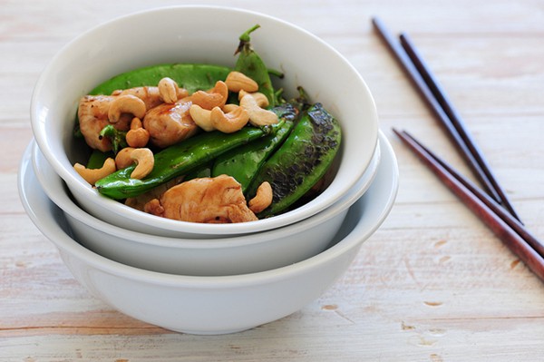 Crunchy snow pea & garlic stir fry