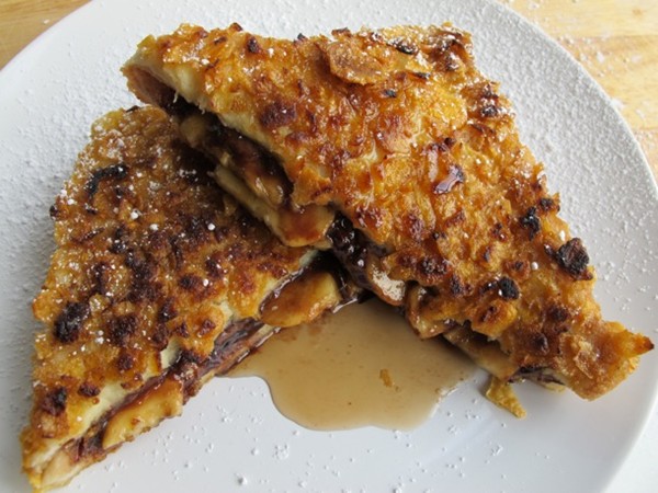Crunchy stuffed Nutella and banana French toast