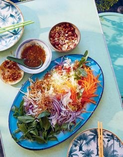 Crunchy, tangy Vietnamese salad (Goi chay)