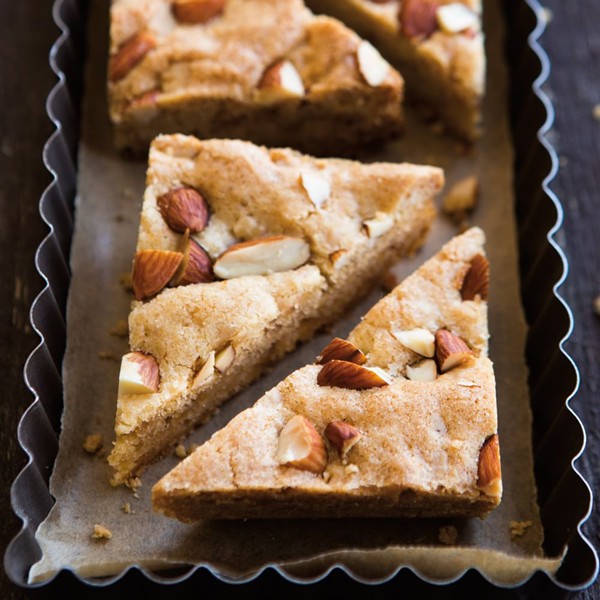 Crunchy toffee triangles