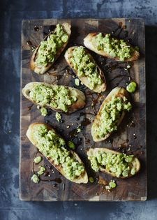 Crushed broad bean bruschetta