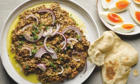 Crushed Puy lentils with tahini and cumin