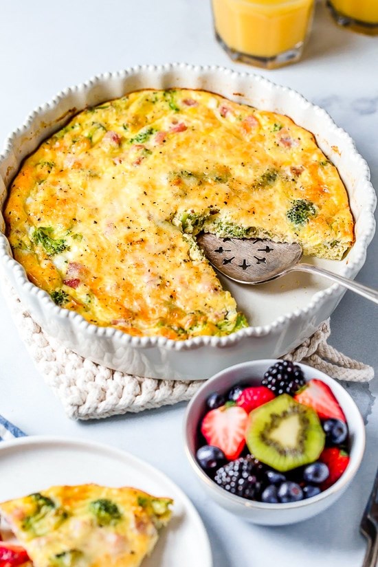 Crustless ham and cheese quiche