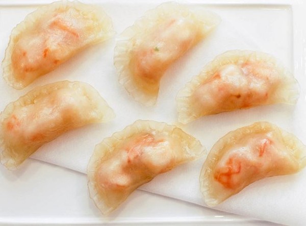 Crystal skin shrimp dumplings (Har gow)