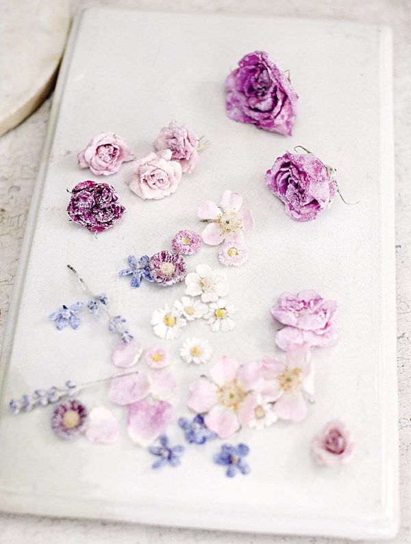 Crystallising flowers