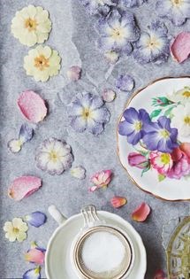 Crystallized flowers