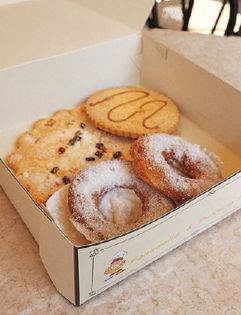 Cuban shortbread cookies (Torticas de morón)