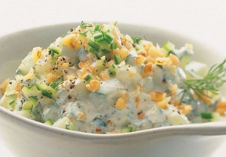 Cucumber and walnut yogurt