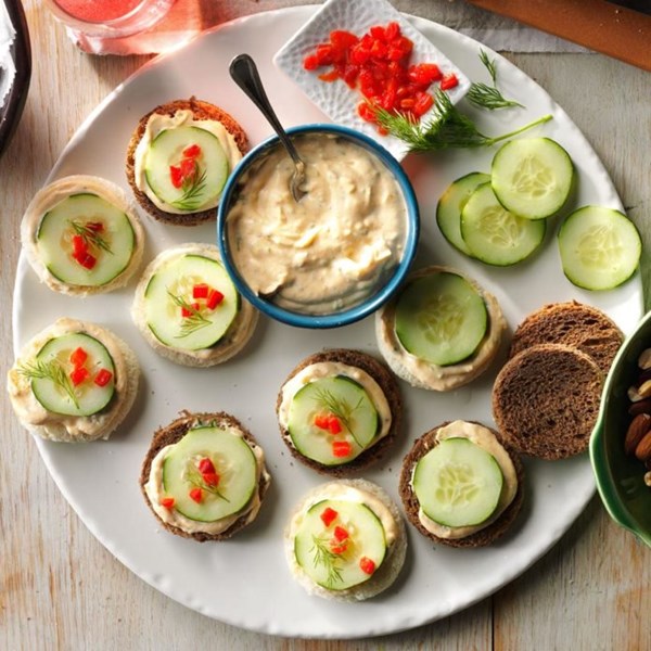 Cucumber canapes