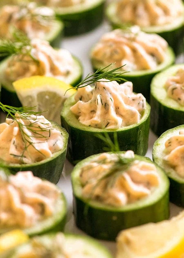 Cucumber canapés with smoked salmon mousse