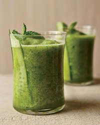 Cucumber cocktail with chamomile tonic