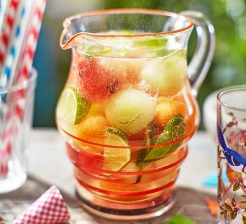 Cucumber, mint & melon punch