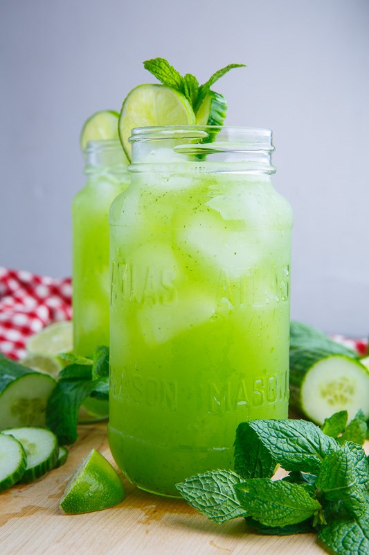 Cucumber, mint and lime refreshers