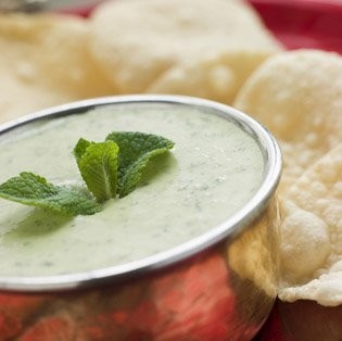 Cucumber raita