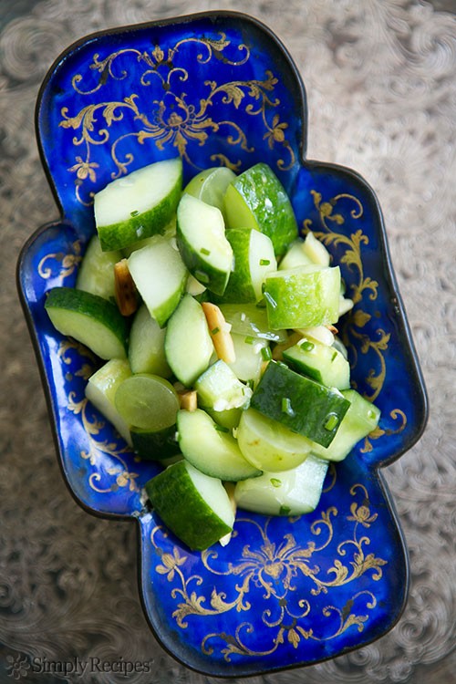 Cucumber salad with grapes and almonds