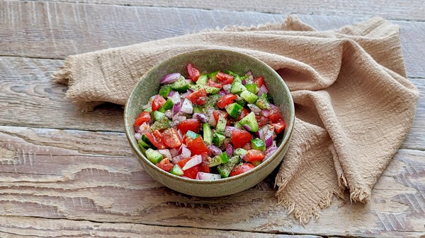 Cucumber, tomato & onion salad (Salad-e Shirazi)