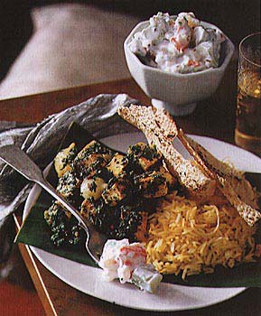 Cucumber, tomato, and onion yogurt salad (Vellarikkai thakkali vengaya pachadi)