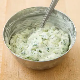 Cucumber-yogurt sauce