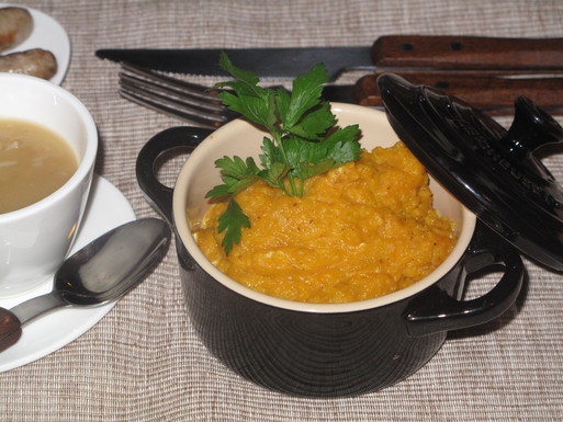 Cumin-scented puree of autumn 'oranges' 