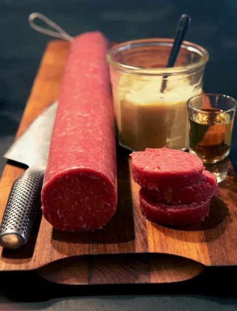 Cured beef sausage (Ossenworst)