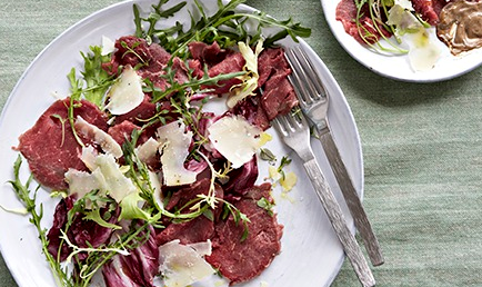 Cured beef with rocket and Parmesan