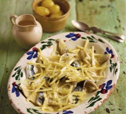 Cured herring with apples (Aringhe alla casalinga)