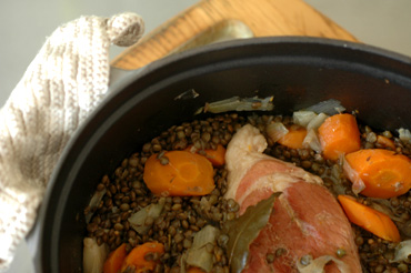 Cured pork shoulder with green lentils (Petit salé aux lentilles)