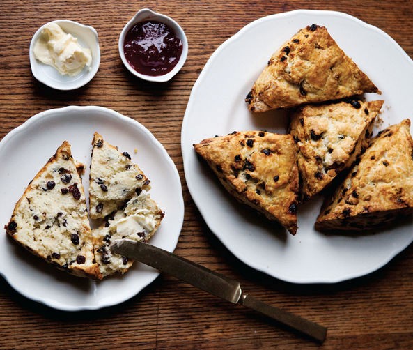 Currant rosemary scones