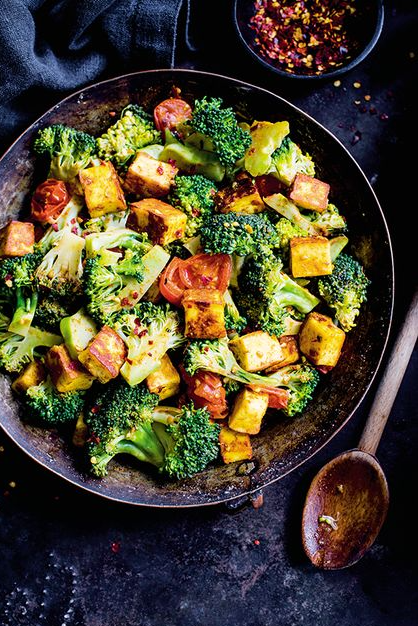 Curried broccoli with paneer