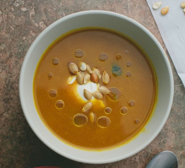 Curried butternut squash soup with roasted seeds