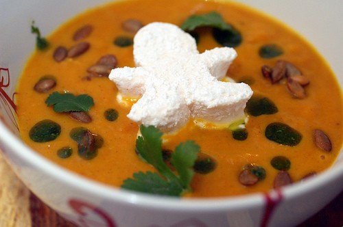 Curried carrot ginger soup