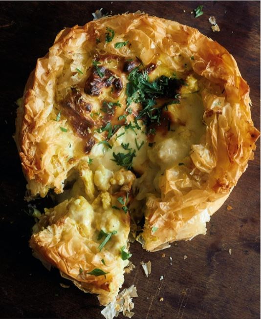 Curried cauliflower cheese filo pie