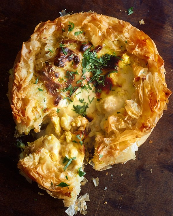 Curried cauliflower cheese filo pie