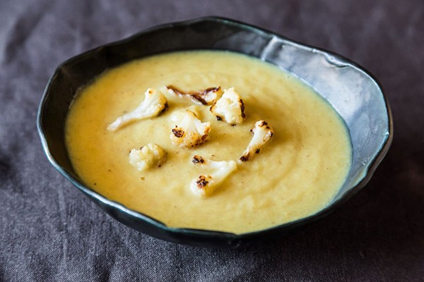 Curried cauliflower soup