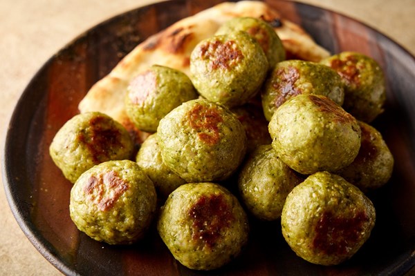 Curried chicken and cashew meatballs