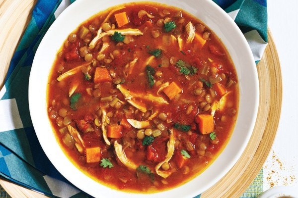 Curried chicken and lentil soup