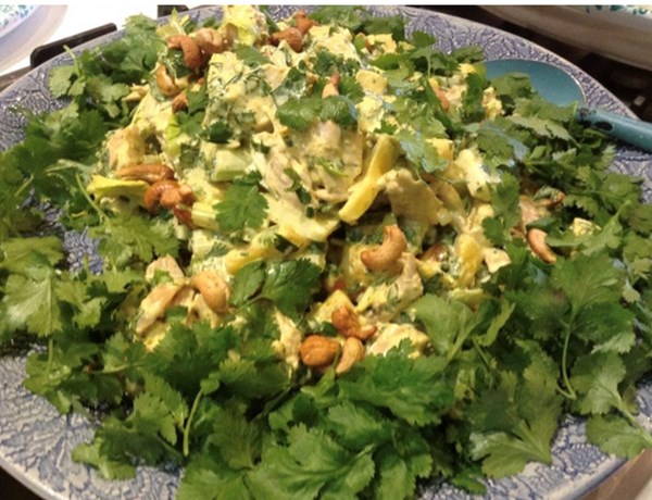 Curried chicken salad with mango and roasted cashew nuts