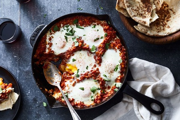 Curried coconut lentil shakshuka
