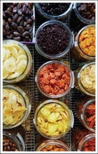 Curried couscous salad with dried fruit