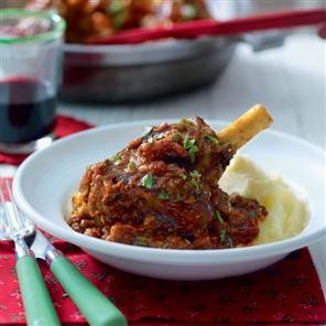 Curried lamb shanks