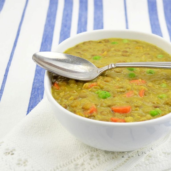 Curried lentils with carrots and peas