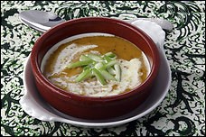 Curried parsnip and apple soup
