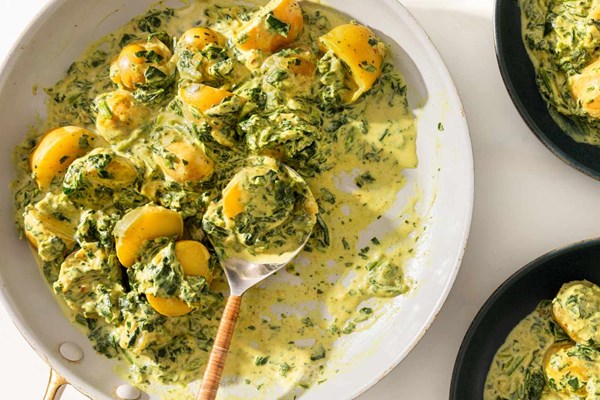 Curried potatoes with spinach