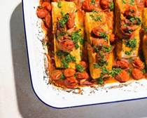 Curried salmon and tomato traybake