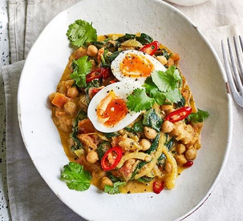Curried spinach, eggs & chickpeas